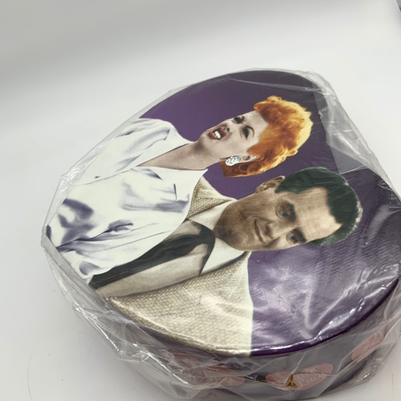 VTG Vandor I Love Lucy Retro Lucy & Ricky Heart Shape Cardstock Trinket Box NEW! - Picture 7 of 13